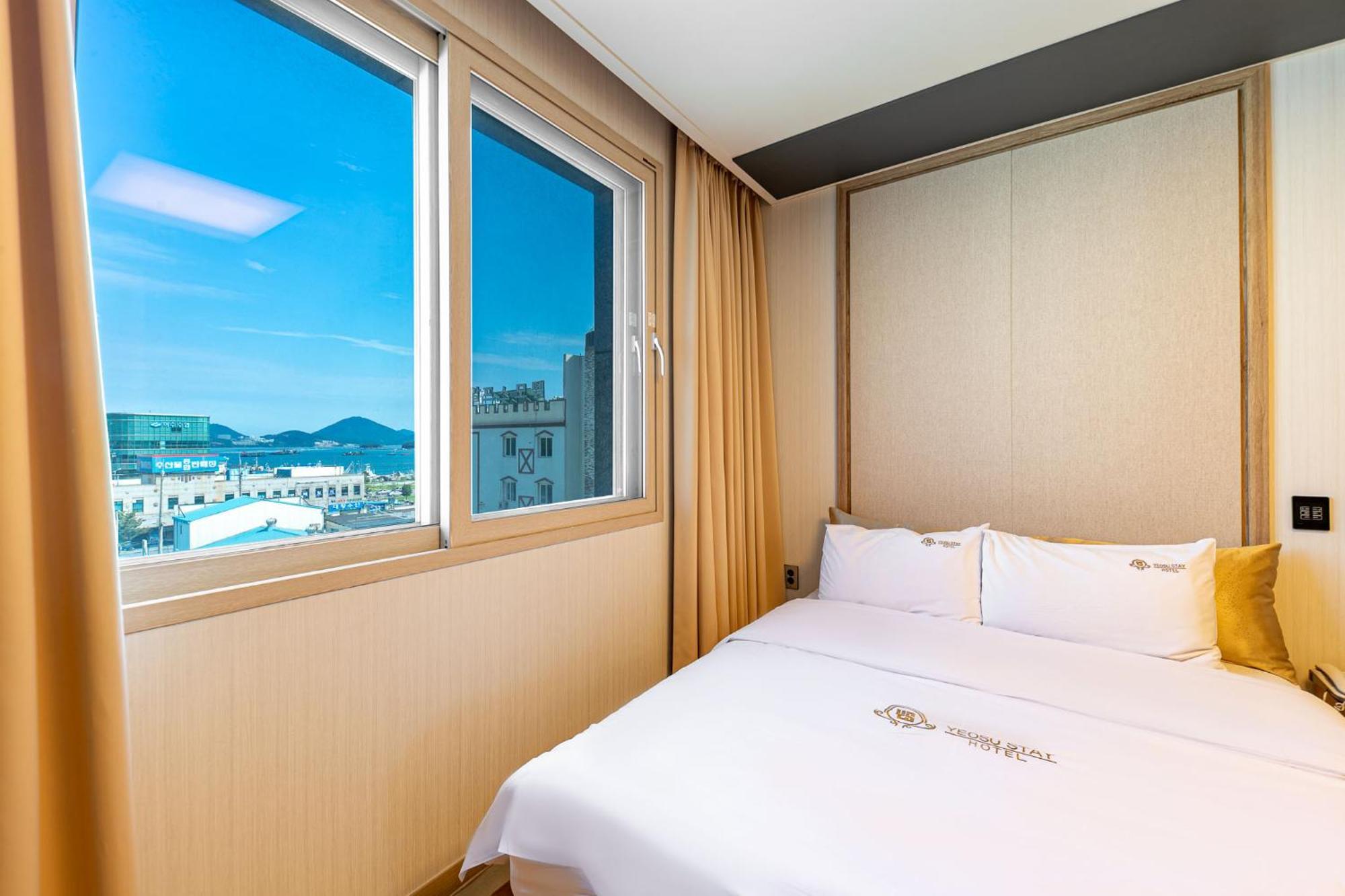 Yeosu Stay Hotel الغرفة الصورة