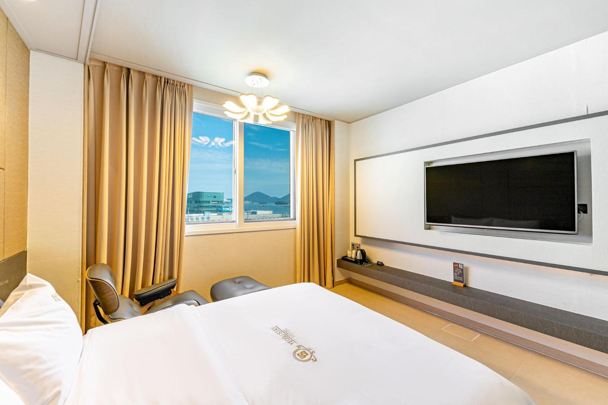 Yeosu Stay Hotel الغرفة الصورة